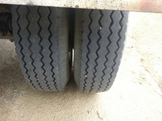 รถฮีโน่ 10 ล้อดั้ม 260 แรงม้า.  ปี 48  ( ขายแม่ , ลูก )  สนใจติดต่อ 081 - 6079515