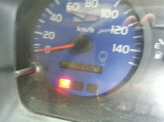 รถฮีโน่ 10 ล้อดั้ม 260 แรงม้า.  ปี 48  ( ขายแม่ , ลูก )  สนใจติดต่อ 081 - 6079515