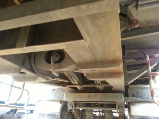 รถฮีโน่ 10 ล้อดั้ม 260 แรงม้า.  ปี 48  ( ขายแม่ , ลูก )  สนใจติดต่อ 081 - 6079515