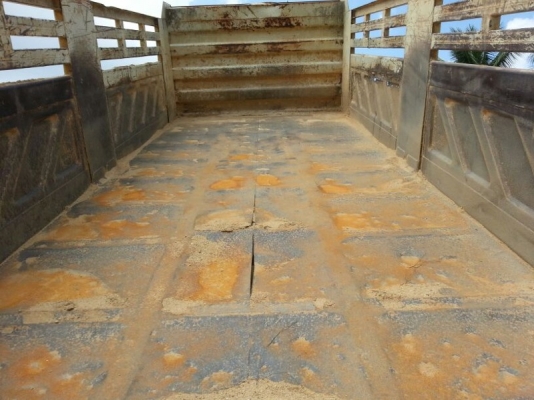 รถฮีโน่ 10 ล้อดั้ม 260 แรงม้า.  ปี 48  ( ขายแม่ , ลูก )  สนใจติดต่อ 081 - 6079515