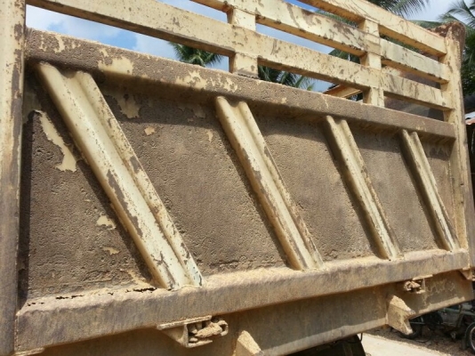 รถฮีโน่ 10 ล้อดั้ม 260 แรงม้า.  ปี 48  ( ขายแม่ , ลูก )  สนใจติดต่อ 081 - 6079515