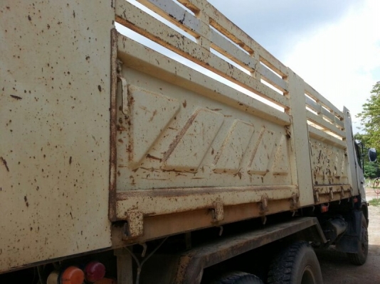 รถฮีโน่ 10 ล้อดั้ม 260 แรงม้า.  ปี 48  ( ขายแม่ , ลูก )  สนใจติดต่อ 081 - 6079515