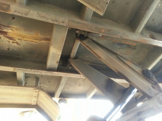 รถฮีโน่ 10 ล้อดั้ม 260 แรงม้า.  ปี 48  ( ขายแม่ , ลูก )  สนใจติดต่อ 081 - 6079515