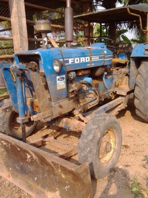 รถไถฟอร์ด 77