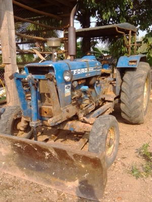 รถไถฟอร์ด 77