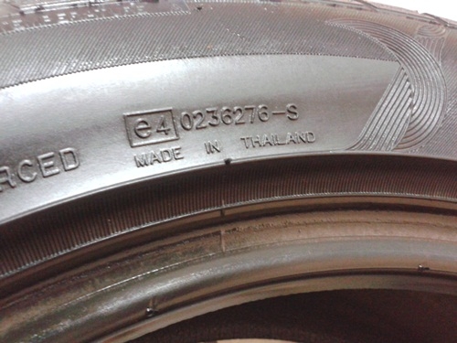 ยาง,225-55-17 MAXXIS Z1 ดอกหนาไม่ปะปี13หนึ่งคู่ 2,200 ยาง,225-55-17 MAXXIS Z1 ดอกหนาไม่ปะปี13หนึ่งคู่ 2,200