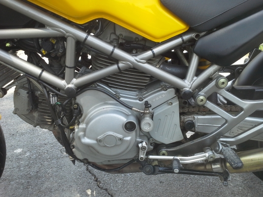 จัดมาอีกลำขาย DUCATI MONSTER 750 i.e. ปี 2003 รถพร้อมใช้งานครับ