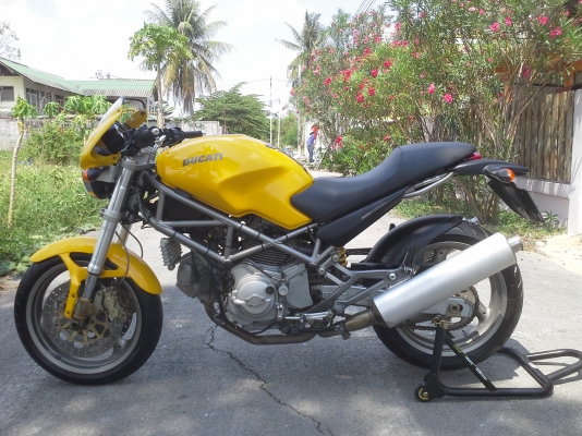 จัดมาอีกลำขาย DUCATI MONSTER 750 i.e. ปี 2003 รถพร้อมใช้งานครับ