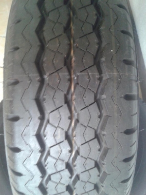 เศษยางบิดโตน215 70R15รุ่นR623ปี13+14มี1คู่ใหม่ไม่เคยใช้งาน