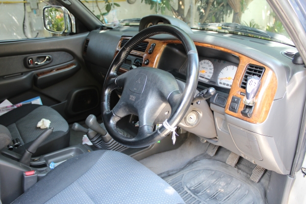 ขายmitsu grandis 4x4 4ประตู