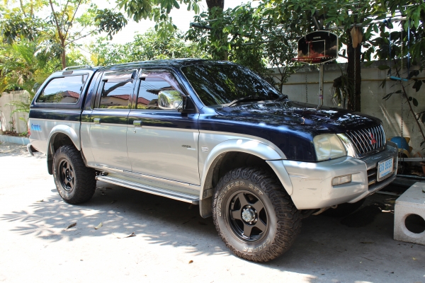 ขายmitsu grandis 4x4 4ประตู