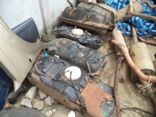 ถังนํ้ามัน รถเก๋ง รถกะบะทุกรุ่น ทุกยี่ห้อ