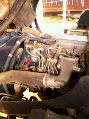 รถฮีโน่ 6 ล้อดั้ม 170 แรงม้า.  ปี 50  ( รถวิ่ง 8x,xxx กม. )  สนใจติดต่อ 081 - 6079515