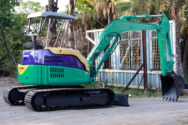 ขายแม็คโคร KOMATSU PC45MR-1 นำเข้าจากญี่ปุ่น ไม่เคยผ่านการใช้งานในไทย ติดต่อ 086-775-7900, 086-324-1992 ขายแม็คโคร KOMATSU PC45MR-1 นำเข้าจากญี่ปุ่น ไม่เคยผ่านการใช้งานในไทย ติดต่อ 086-775-7900, 086-324-1992