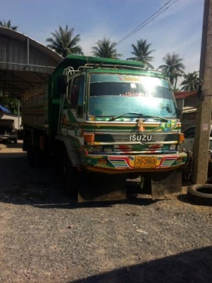 ขาวด่วยรถสิบล้อ