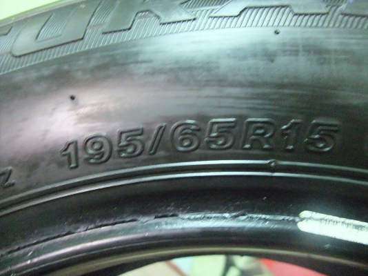 ยาง bridgestone 195/65/15 ปี 11 ยาง bridgestone 195/65/15 ปี 11
