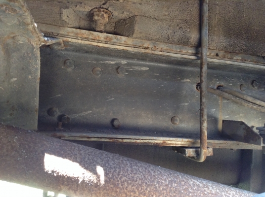 ขาย 10 ล้อหัวยาว เพลาเดียว คัสซีสวยตลอดเส้นไม่มีบวม เครื่อง 6BF1 175 แรงม้า แต่งแหนบใหญ่ ทะเบียนพร้อมโอน