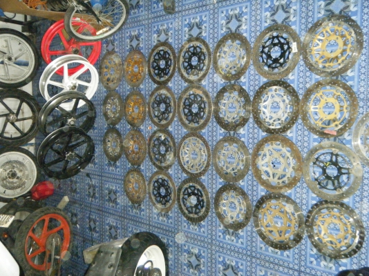 !!! ลดครึ่งราคา !!! จานเบรคบิ๊กไบค์ YAMAHA KAWASAKI !!! วันนี้ถึง 11 พ.ค. 57 !!!