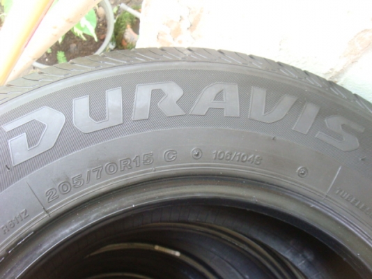ขายยาง Bridgestone  Duravis 205 70 15 ปี 12