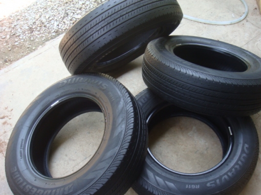 ขายยาง Bridgestone  Duravis 205 70 15 ปี 12