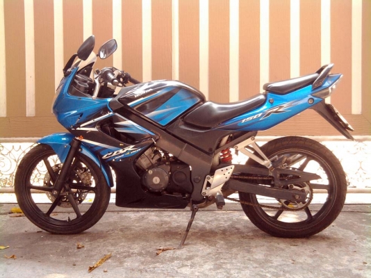 ขออนุญาติขาย HONDA CBR 150 ปี51 ตัวล่าสุด สตา์ร์ทมือ โอนให้ฟรี