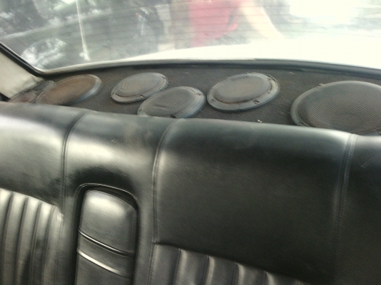 ขาย วอลโว่ 244DL รถเดิมสวย ล้อแมก เครื่องเสียง JVC ติดแก็ช 35000 สด หรือแลก