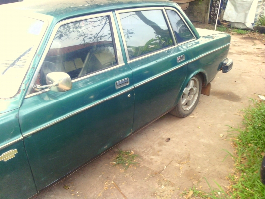 ขาย วอลโว่ 244DL รถเดิมสวย ล้อแมก เครื่องเสียง JVC ติดแก็ช 35000 สด หรือแลก