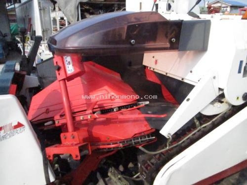 รถเกี่ยวข้าวนั่งขับ !!! รหัสสินค้า : 14001645 ยี่ห้อ : YANMAR รุ่น : CA160