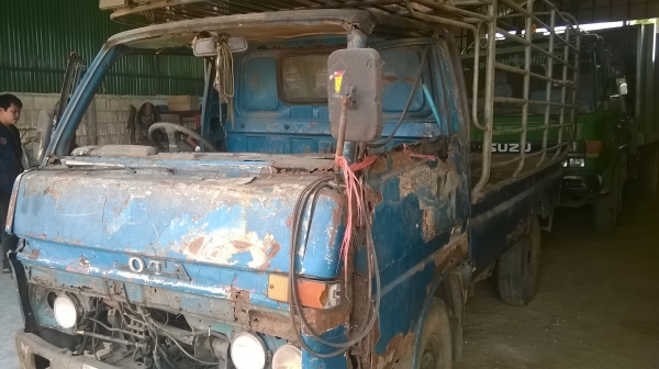 ขาย 4 ล้อแอ้ว โตโยต้า เครื่อง 85 จดทะเบียนปี 2521 ทะเบียนขาด 3 ปี วิ่งได้หัวผุพื้นกะบะผุ