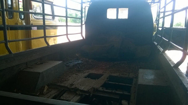 ขาย 4 ล้อแอ้ว โตโยต้า เครื่อง 85 จดทะเบียนปี 2521 ทะเบียนขาด 3 ปี วิ่งได้หัวผุพื้นกะบะผุ