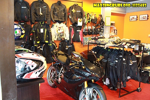 ร้านแม็กสิงห์บุรี//จำหน่าย เสื้อjacket ถุงมือ หมวกกันน๊อค น้ำมันเครื่อง แสตนตั้ง