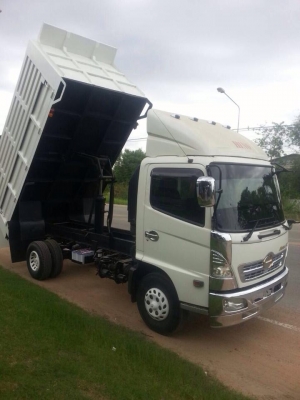 ฮีโน่เมก้า 150แรง ธ.ค. 50 ดั๊ม6ตัน รถวิ่ง80,000 ก.ม ใหม่มากๆ ปรับราคา 980,000 บาท เพิ่มรูปแล้ว จองแล้วครับ ลูกค้าเก่าจากเกษตรสมบูรณ์คันที่2แล้วครับ ขอบคุณมากครับ