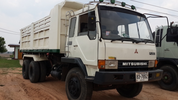 ขายด่วนไอ้หลงสองเพลาดั้มสภาพพร้อมใช้สุดๆFN527MAโทร0843923995