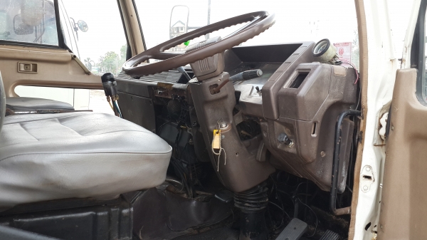 ขายด่วนไอ้หลงสองเพลาดั้มสภาพพร้อมใช้สุดๆFN527MAโทร0843923995