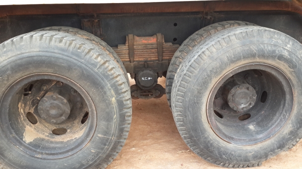 ขายด่วนไอ้หลงสองเพลาดั้มสภาพพร้อมใช้สุดๆFN527MAโทร0843923995