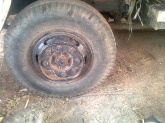 ขาย6ล้อใหญ่ ISUZU FSR11H 175แรงม้า กระบะบรรทุก