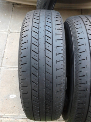 215/70R15 BRIDGESTONE DURAVIS R611 มีชุด 4 เส้น  TEL.081-427-3941
