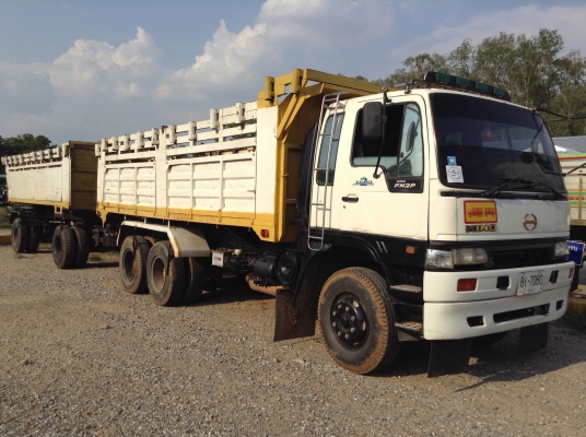 ขายพ่วงแม่ลูกดั้ม FM2P เครื่อง P11C 320 แรงม้า เกียร์ ZF ช่วงล่าง ZM 10 น็อต คัสซีสวยจัด แอร์เย็น  ลูก 2 คาน ทะเบียนพร้อมโอนครับ