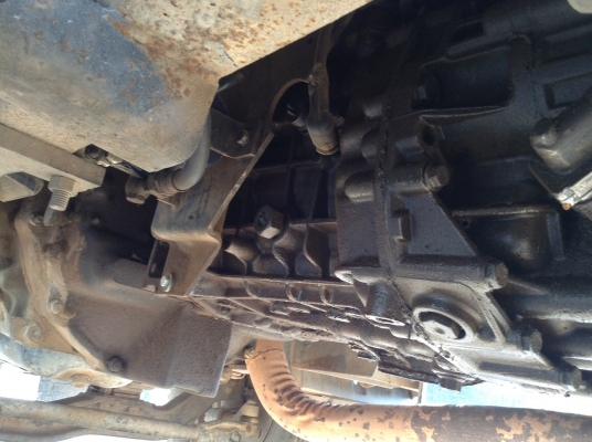 ขายพ่วงแม่ลูกดั้ม FM2P เครื่อง P11C 320 แรงม้า เกียร์ ZF ช่วงล่าง ZM 10 น็อต คัสซีสวยจัด แอร์เย็น  ลูก 2 คาน ทะเบียนพร้อมโอนครับ