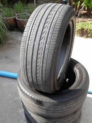 225/55R17 YOKOHAMA ADVANCE db มีชุด 4 เส้น โทร.081-427-3941 225/55R17 YOKOHAMA ADVANCE db มีชุด 4 เส้น โทร.081-427-3941