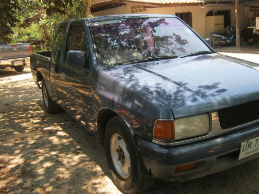 ขาย อีซูสุมังกรทอง เครืองดี พวงมาลัยเพาเวอร์ แอร์เย็น ประหยัด