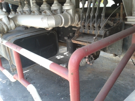 ****ขายแล้วค่ะไป จ. ชุมพร***สิบล้อมิตซุ เพลาเดียว  บรรทุกน้ำมัน  15000 ลิตร  โหลดบน  พร้อมใช้งาน   เล่มพร้อมโอน....