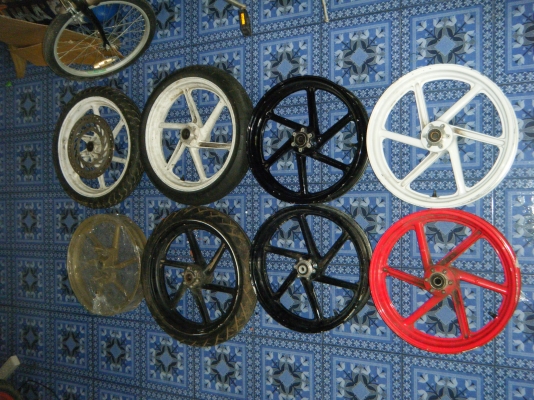 !!! ลดราคาพิเศษ !!! ล้อหน้า HONDA MC21 NC30 NC35 !!! วันนี้ถึง 11 พ.ค. 57 !!!