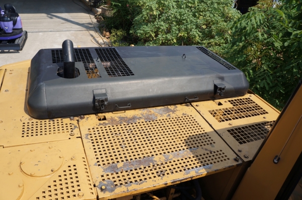 ขายรถขุด CAT 320 VERTION 2 เก่านอกปรับสภาพพร้อมใช้