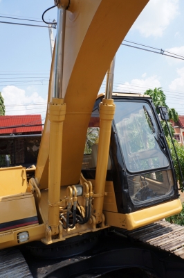 ขายรถขุด CAT 320 VERTION 2 เก่านอกปรับสภาพพร้อมใช้