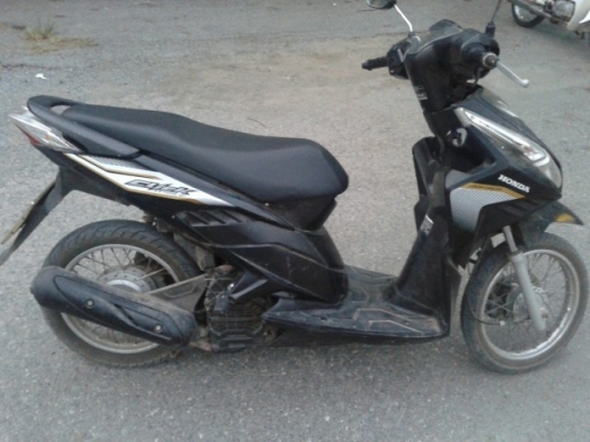 ้honda click i ( รถไม่ได้ล้างครับ )