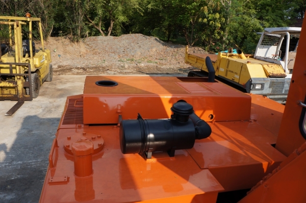 ขายรถขุด HITACHI UH 025 เก่านอกปรับสภาพแล้วพร้อมใช้งาน