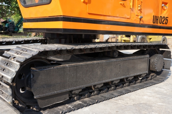 ขายรถขุด HITACHI UH 025 เก่านอกปรับสภาพแล้วพร้อมใช้งาน