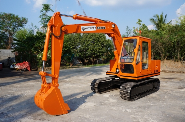 ขายรถขุด HITACHI UH 025 เก่านอกปรับสภาพแล้วพร้อมใช้งาน