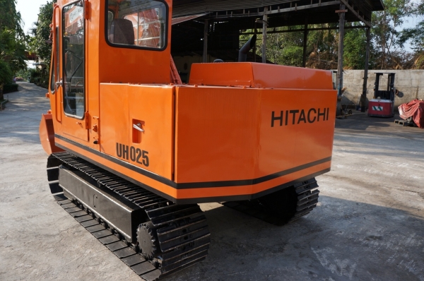 ขายรถขุด HITACHI UH 025 เก่านอกปรับสภาพแล้วพร้อมใช้งาน